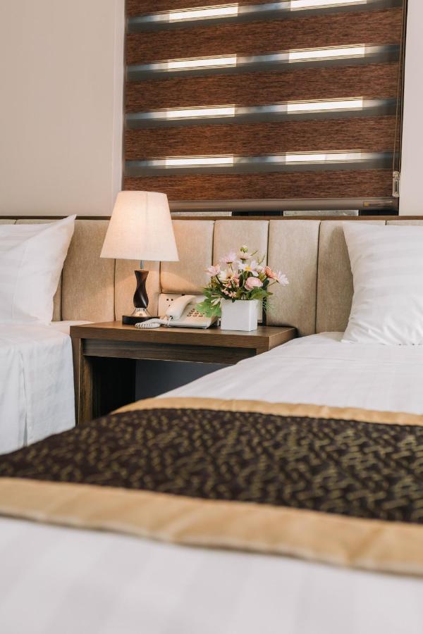 Tam Thang Hotel Ha Long Buitenkant foto